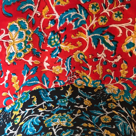 Tolani Silk Floral Top - Picture 3 of 5